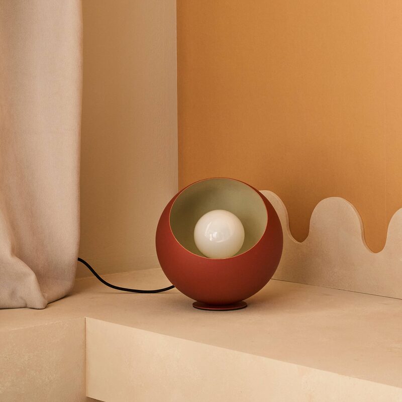 Lampe à poser DOREDOS coloris orange 20 x 20 cm
