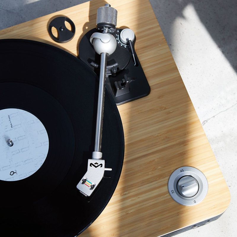 House of Marley Stir it up : une platine vinyle en bambou aux